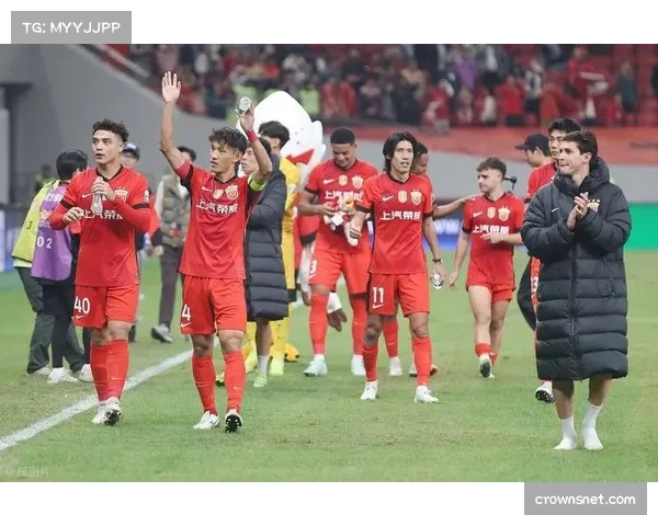 武里南联主场人工草皮成挑战 上海海港全力备战适应训练